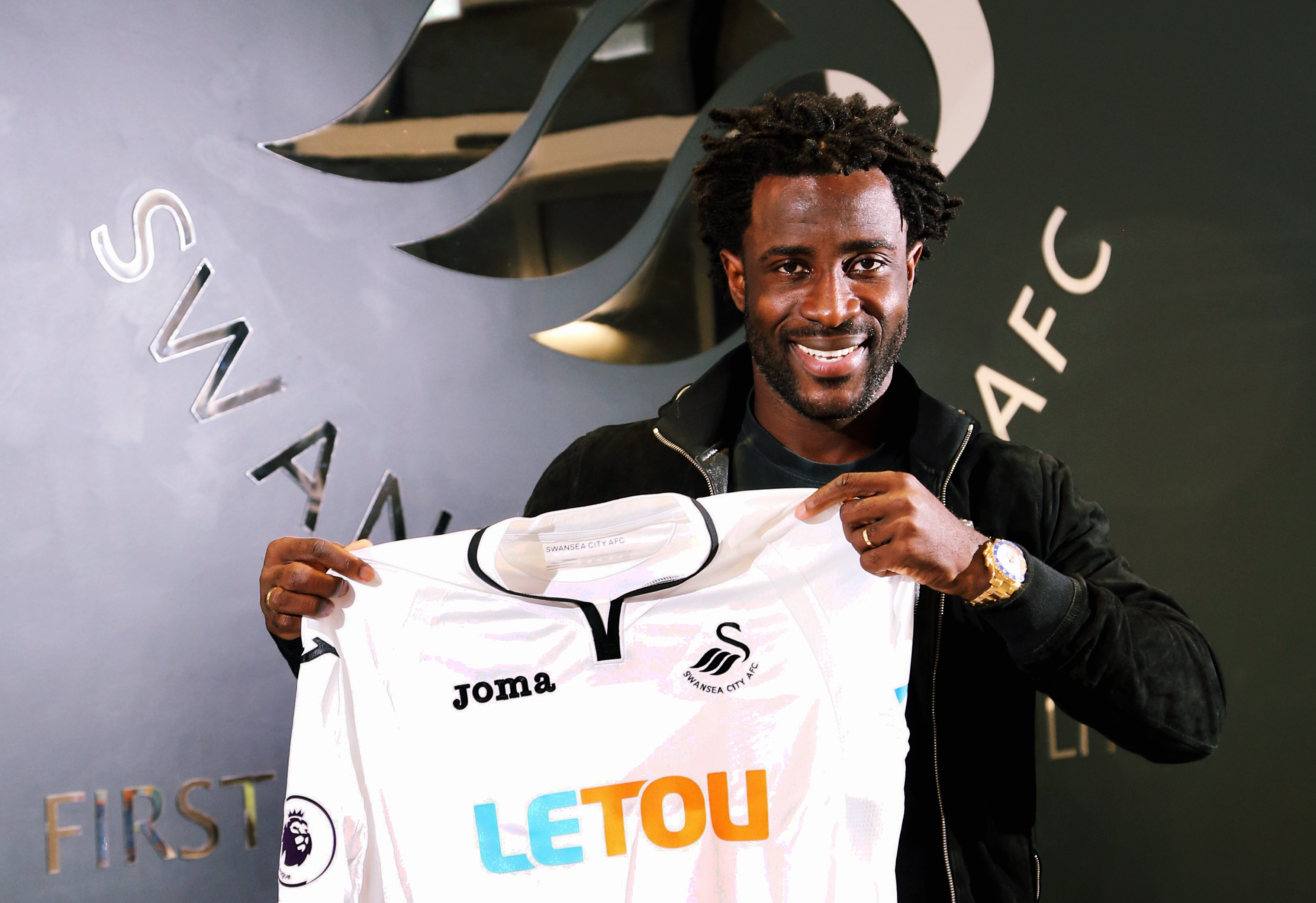 athn_wilfried_bony_swansea_2200