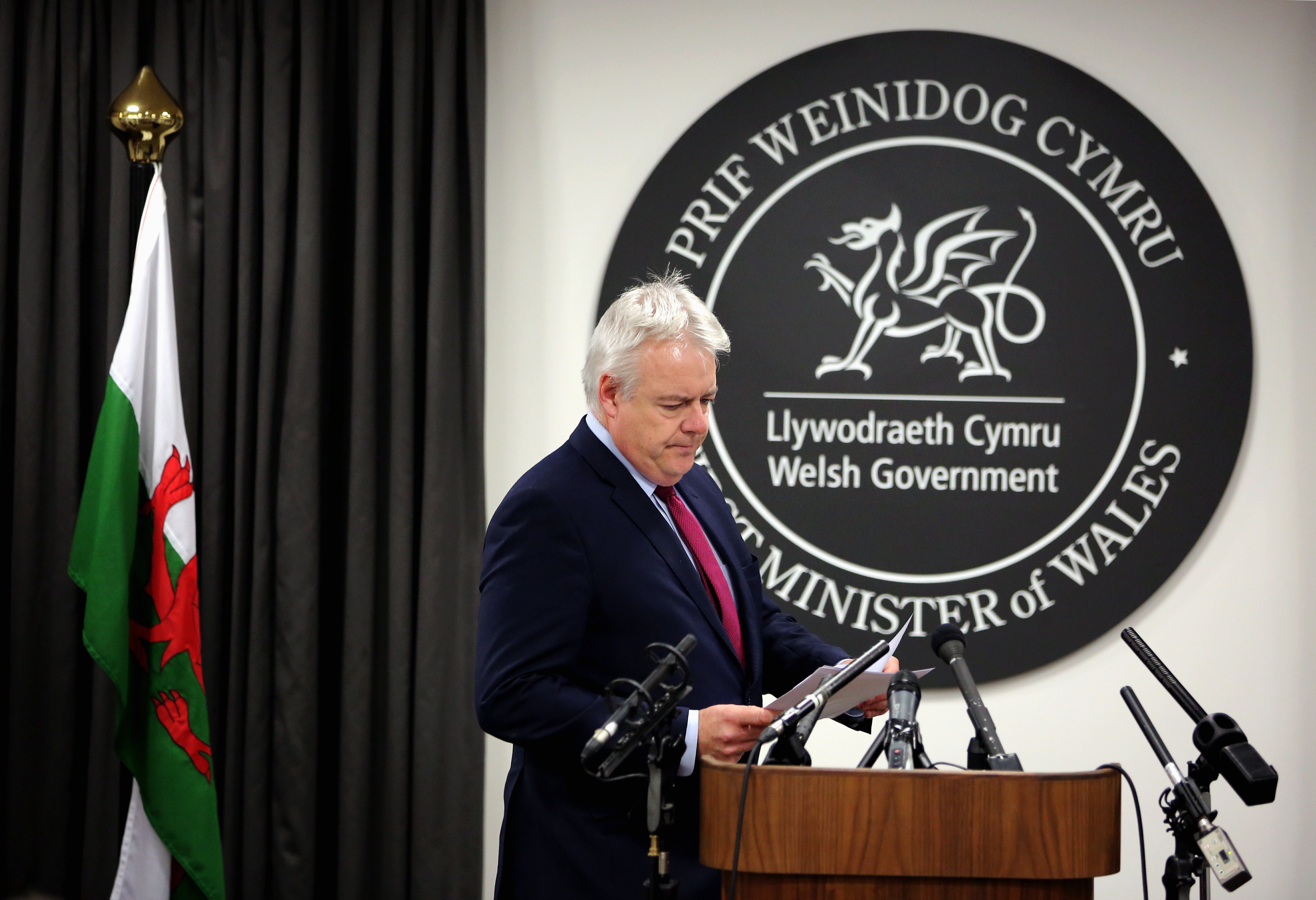 Pictured: First Minister for Wales, Carwyn Jones speaks to the media. Thursday 09 November 2017 Re: First Minister for Wales Carwyn Jones gives a press conference after a meeting with Welsh Labour colleagues, Welsh Assembly Government, Cathays Park, Wales, UK